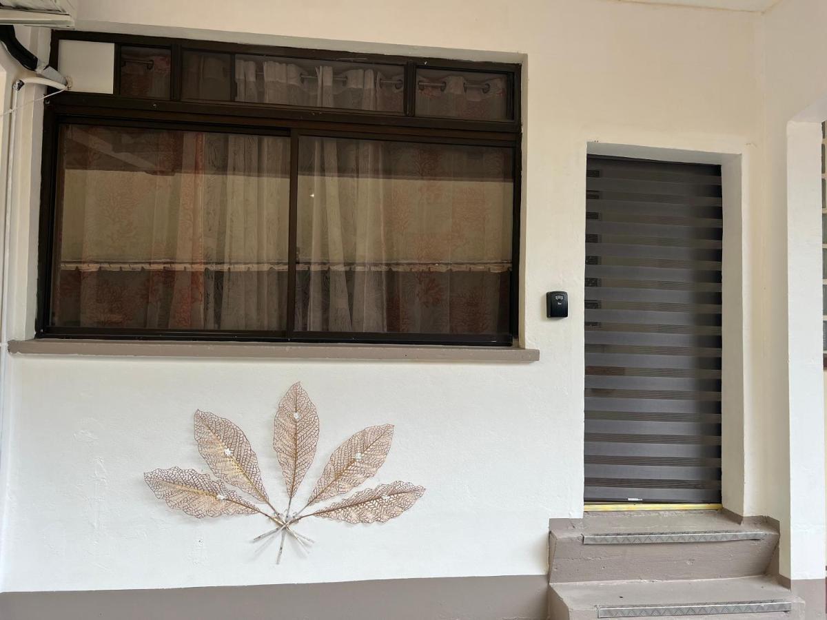 Fare Manoa Apartment Papeete  Exterior photo